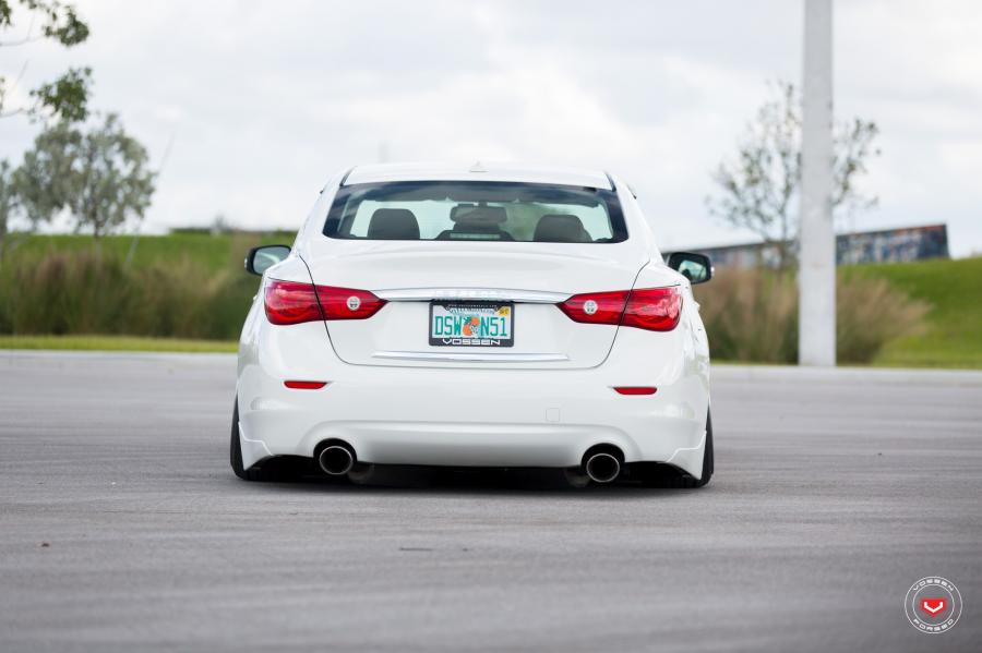  Infiniti Q50 on Vossen Wheels (VPS-318) 2017 года  (фото 22 из 68)